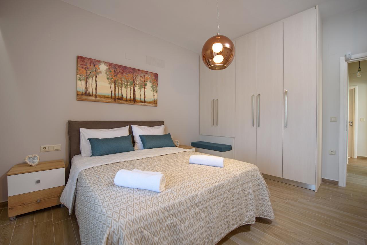 Hercules Apartment Moirai